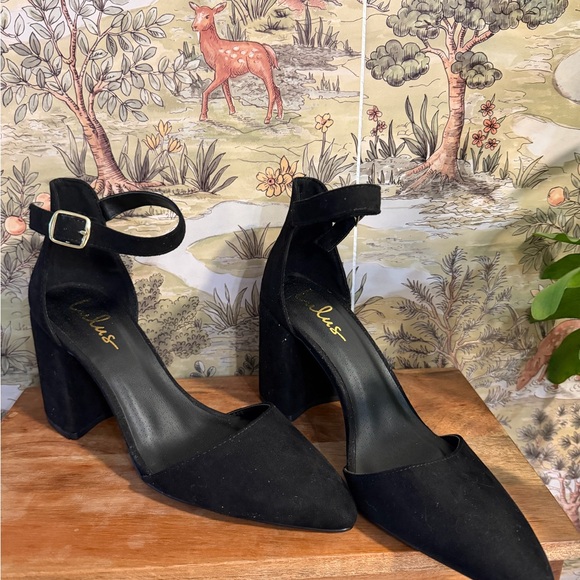 Lulu's Elegant Black Block Heels - Picture 3 of 5